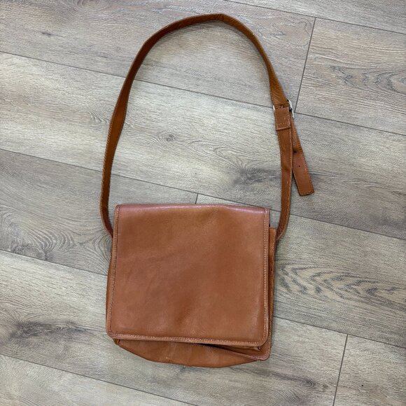 Piel Leather Large Handbag with Organizer Crossbody – Saddle Brown - Picture 2 of 15